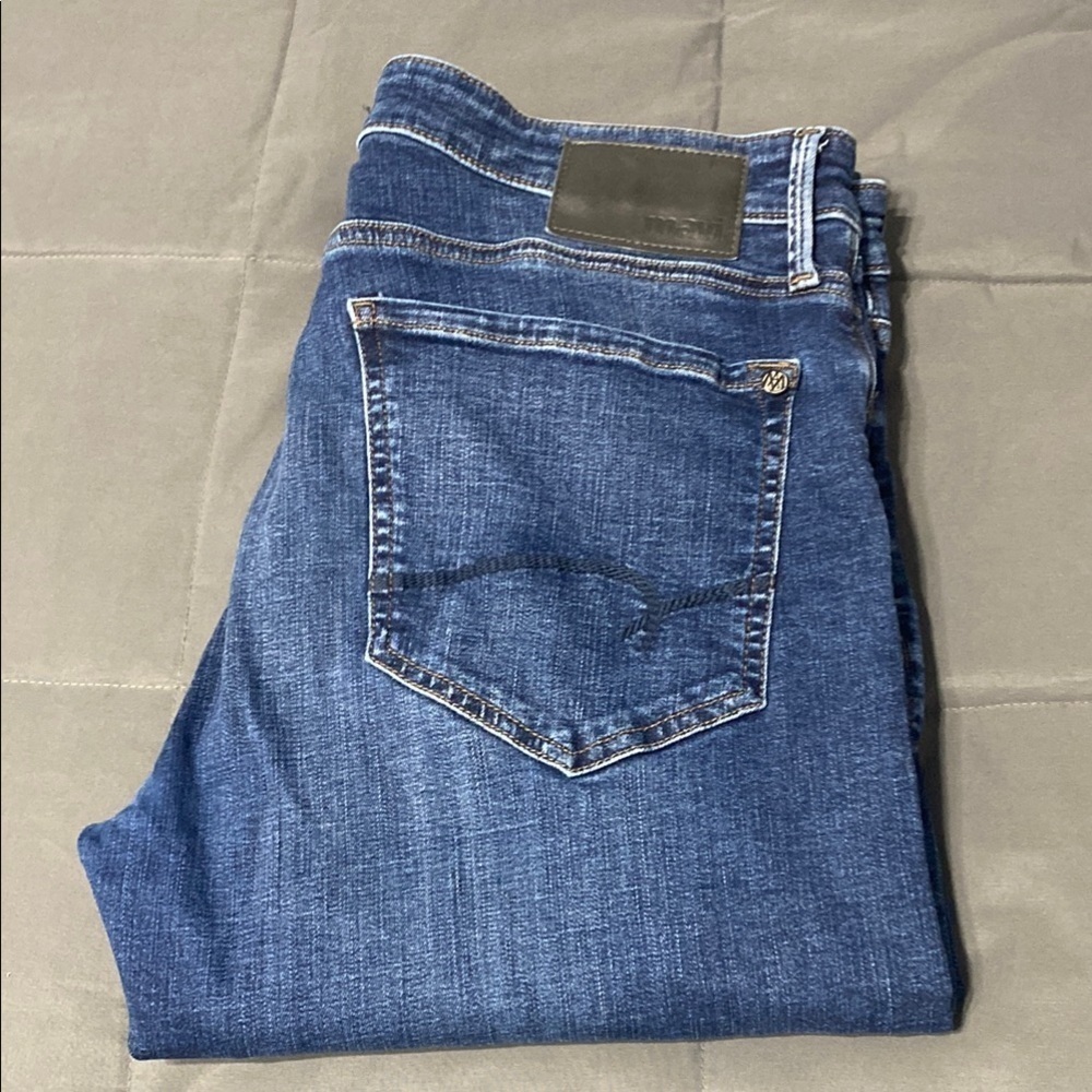 Navi Jeans. Zach straight leg. 34x34